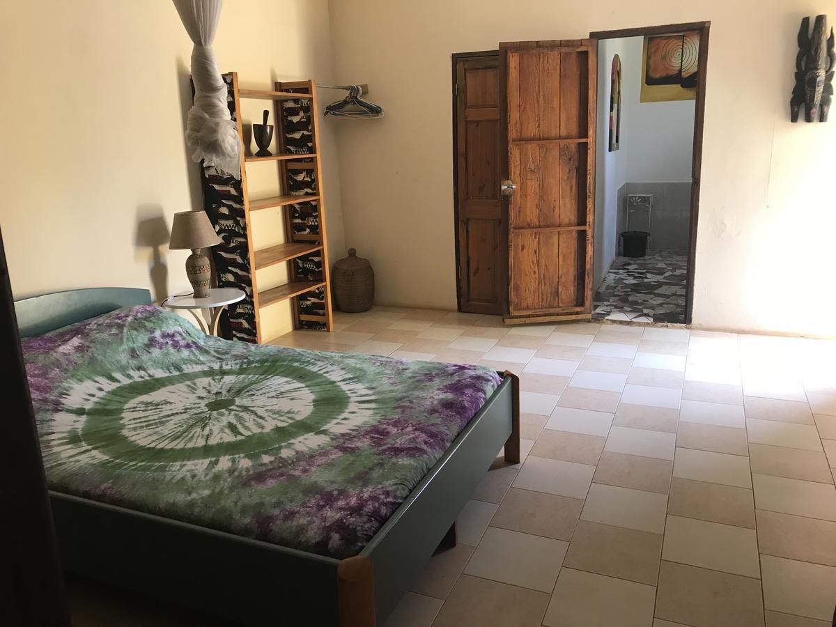 The Gunjur Project Lodge Екстериор снимка