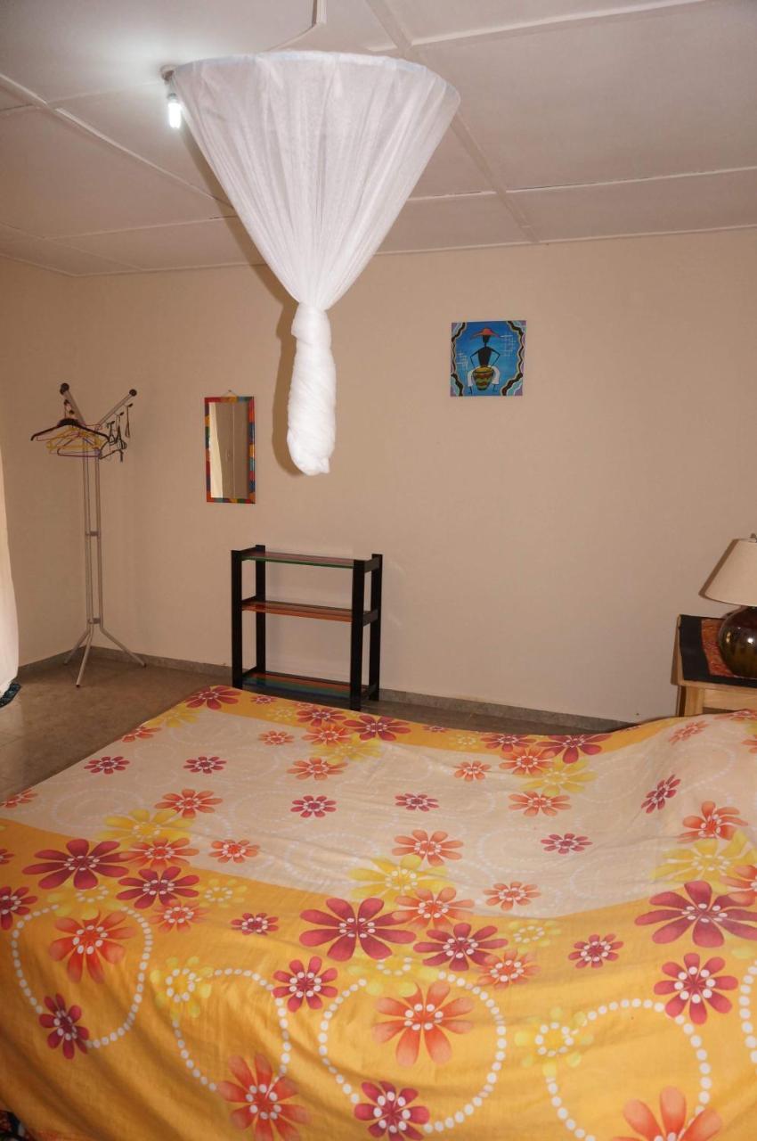 The Gunjur Project Lodge Екстериор снимка